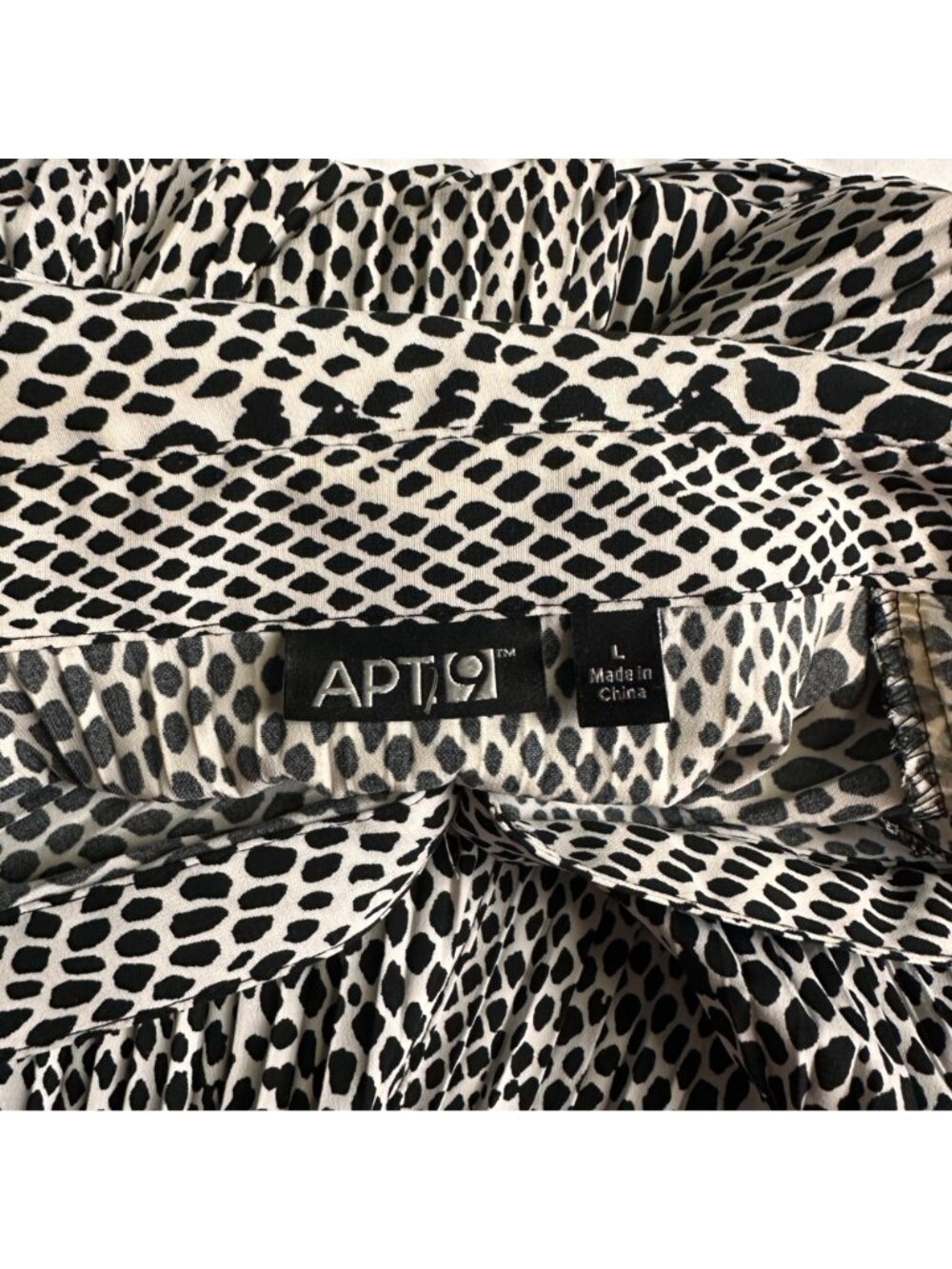 Apt. 9 Womens Black & White Animal Print Button-Up Shirt Size Large Long Sleeves - Picture 5 of 7